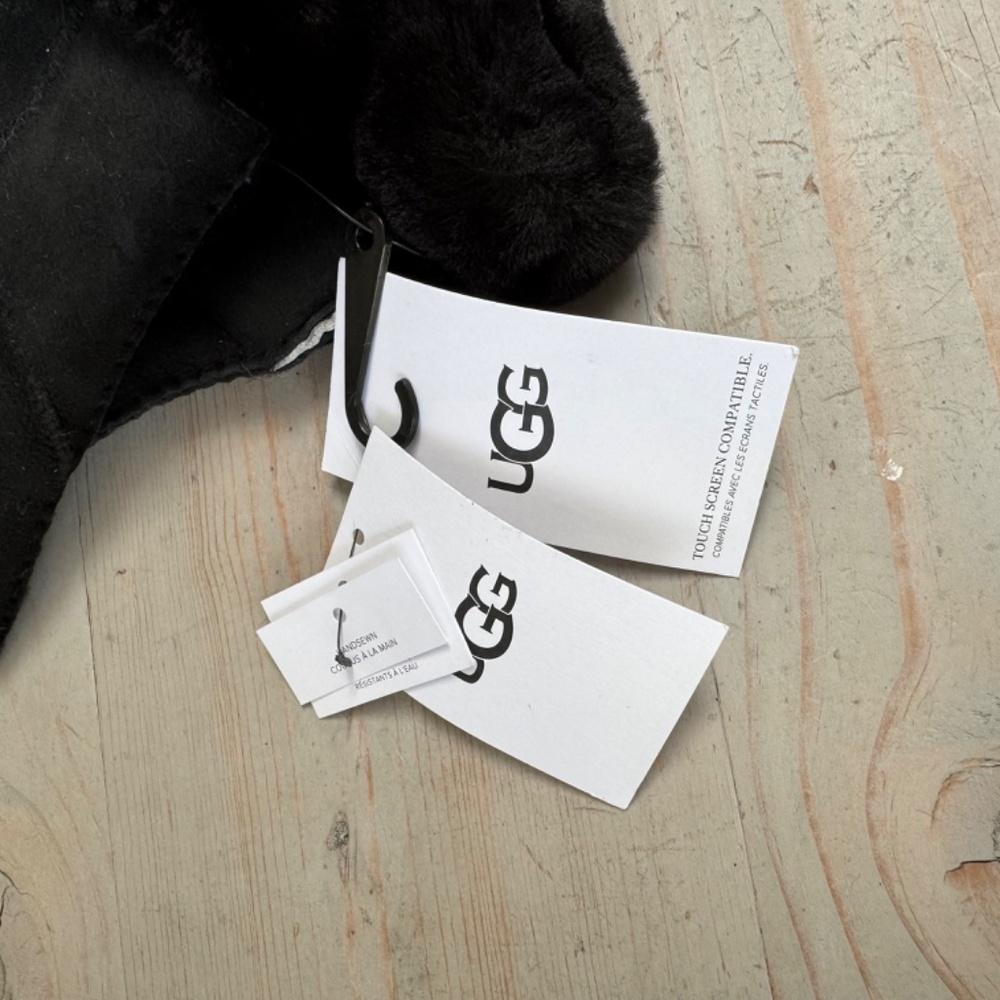 UGG SHEEPSKIN WHIPSTITCH TOUCHSCREEN GLOVES BLACK NEW - Picture 6 of 8